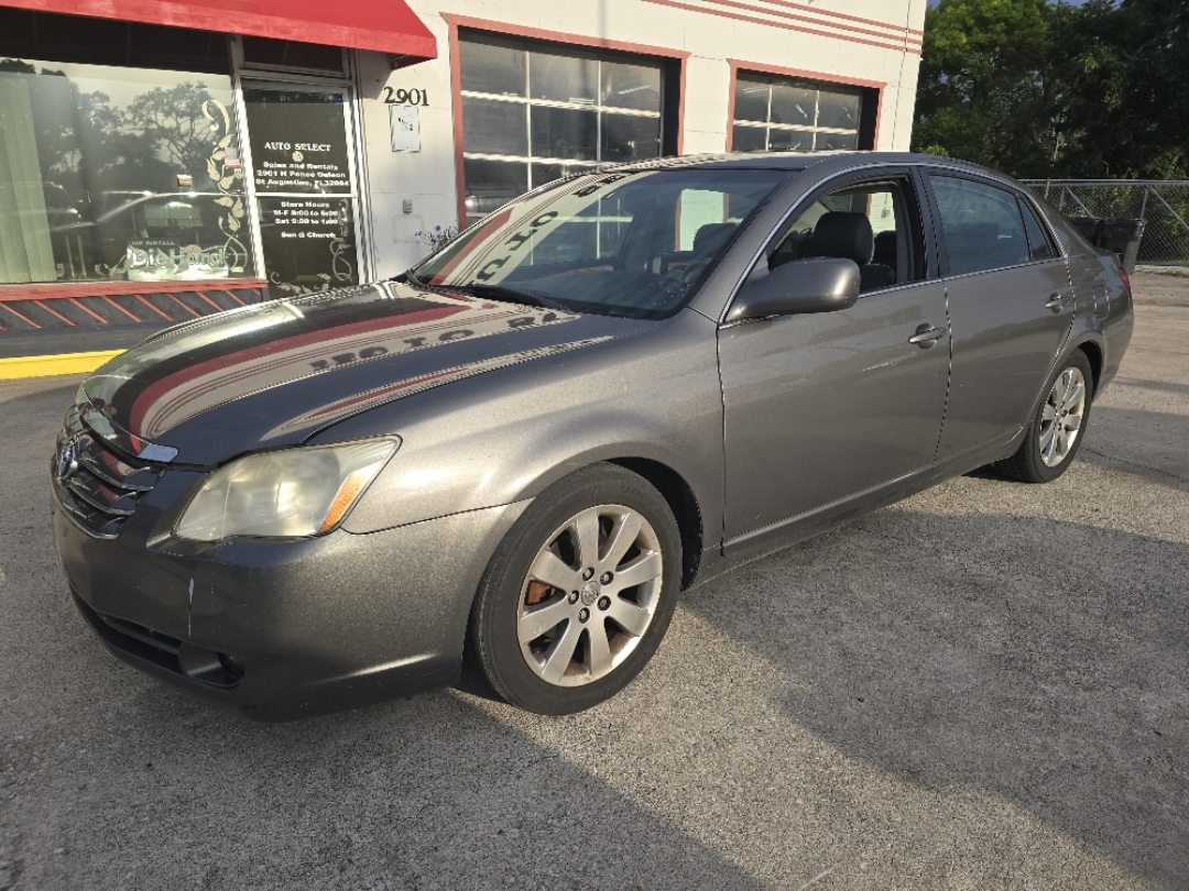 2005 Toyota Avalon XLS