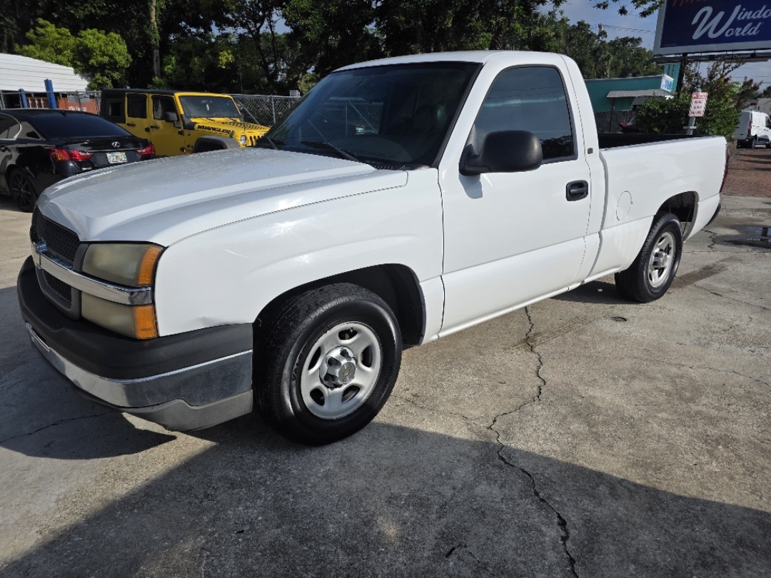 2004 Chevrolet Silverado 1500 LS